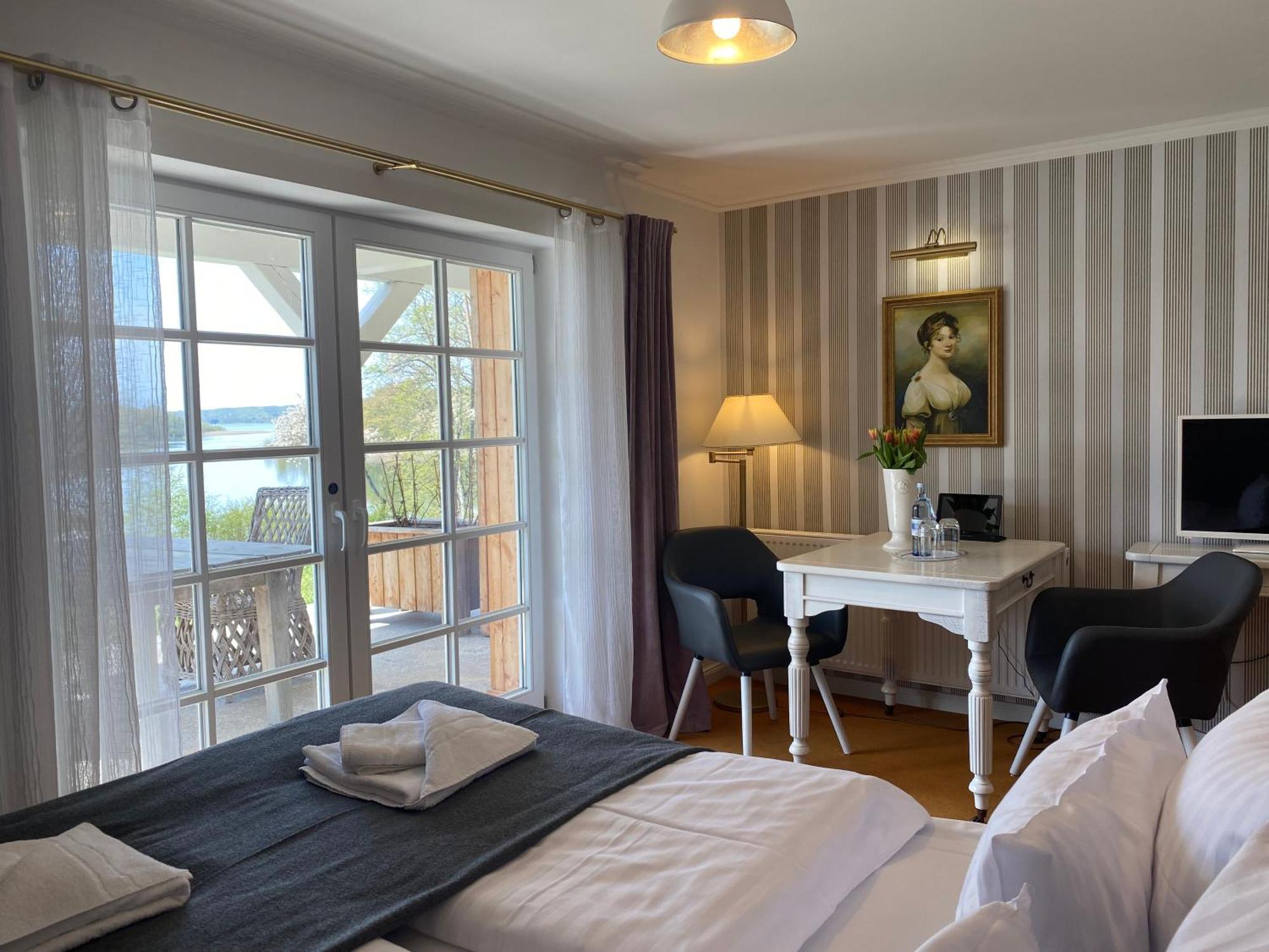 Seehotel Lichtenberg エクステリア 写真