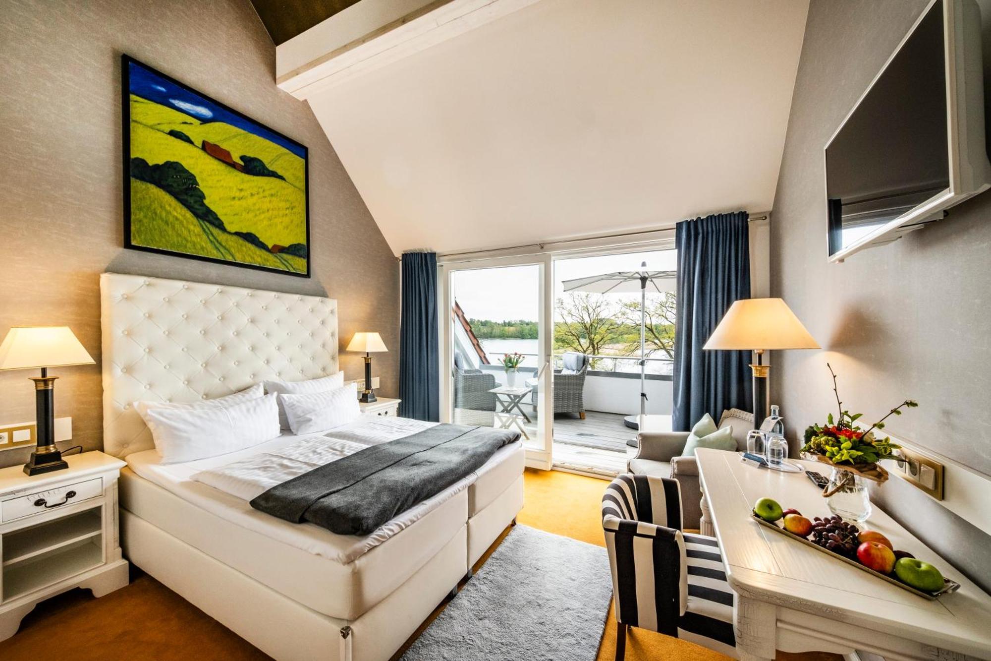Seehotel Lichtenberg エクステリア 写真