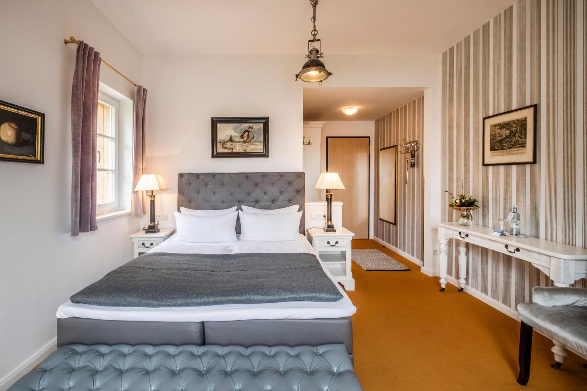 Seehotel Lichtenberg エクステリア 写真