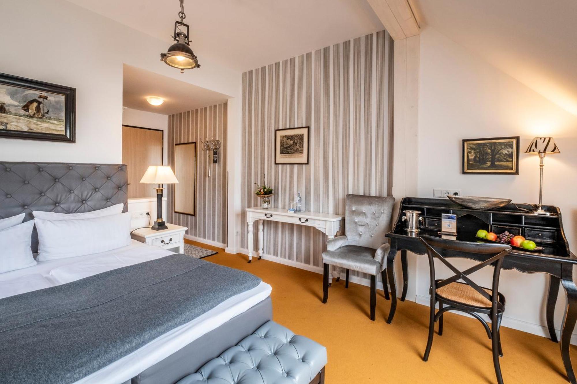 Seehotel Lichtenberg エクステリア 写真