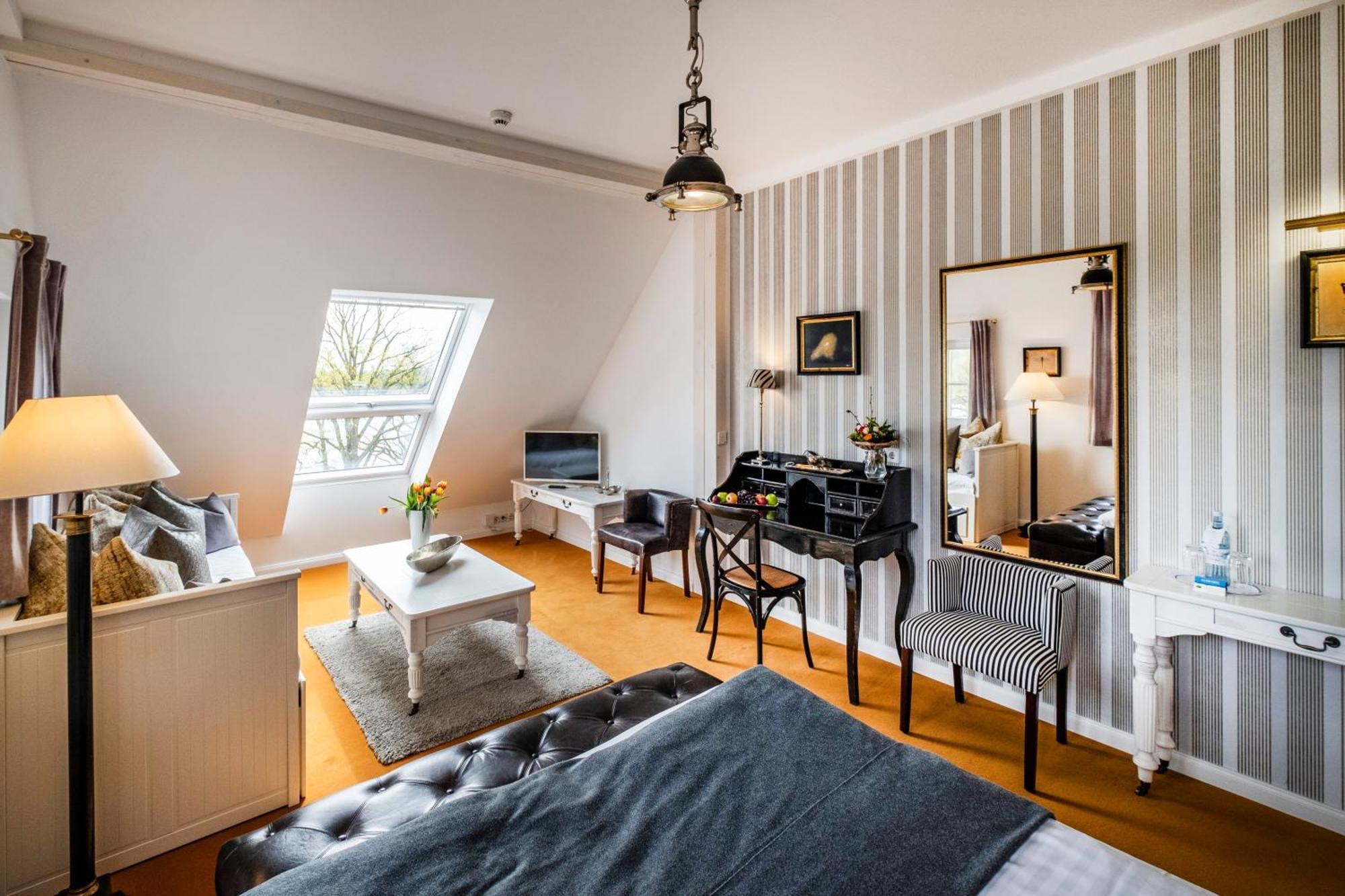 Seehotel Lichtenberg エクステリア 写真