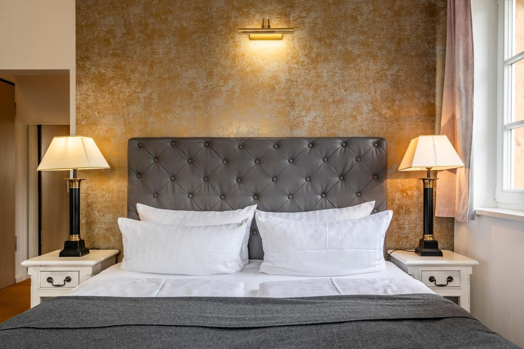 Seehotel Lichtenberg エクステリア 写真
